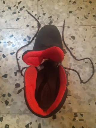 Botas Chiruca Negras y Rojas