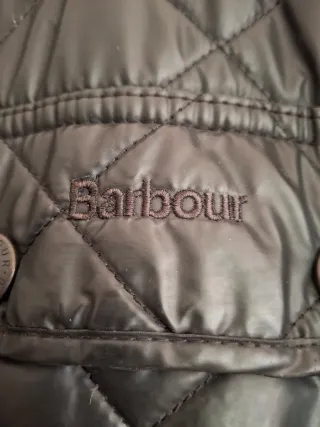 Chaqueta Barbour acolchada azul marino
