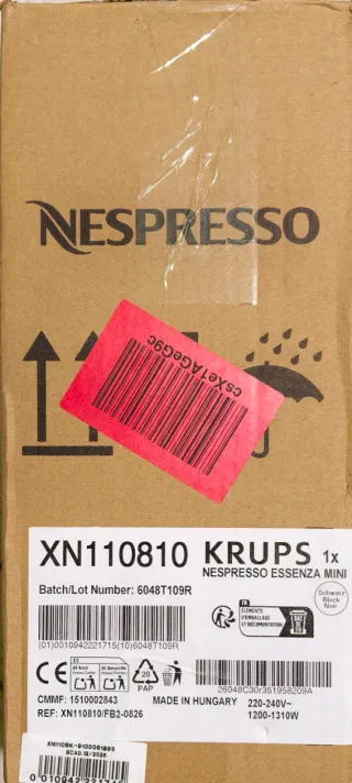 Macchina Caffè Nespresso Essenza Mini