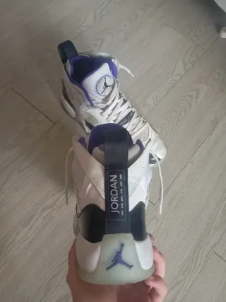 Zapatillas Jordan 11 Blanco Púrpura