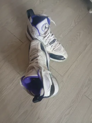 Zapatillas Jordan 11 Blanco Púrpura