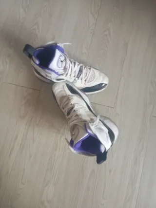 Zapatillas Jordan 11 Blanco Púrpura