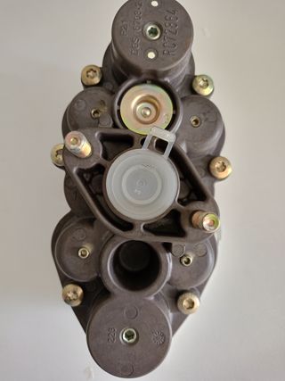 Válvula 4 vías Mercedes Benz Nueva