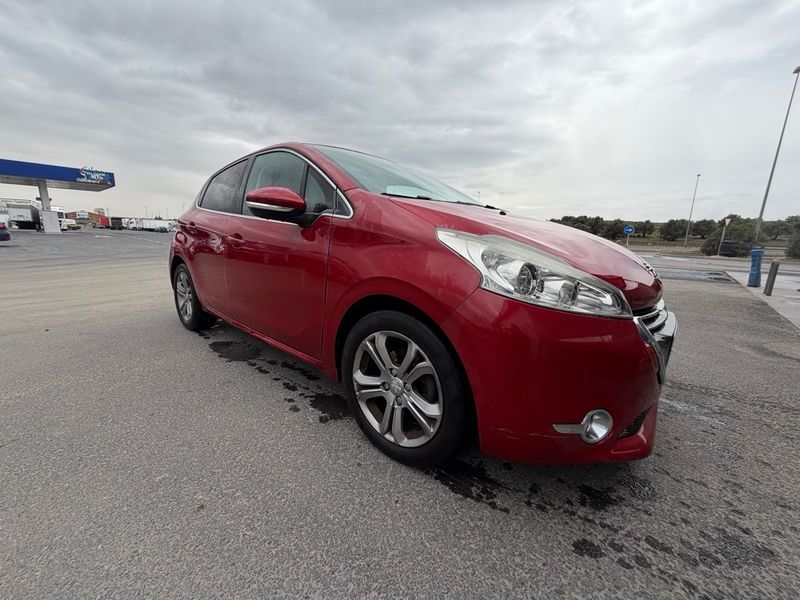 Peugeot 208 1.2 VTi Allure 3p 2014, foto 4
