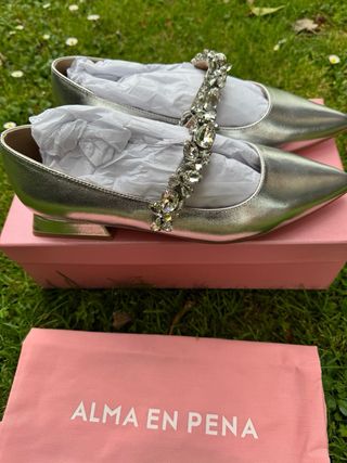 Zapatos Alma en Pena piel plateados T38