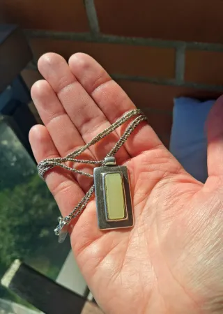 Collar retro vintage largo de metal y piedra blanc