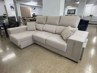 Sofa Modelo Oscar con Arcon y puff NUEVO