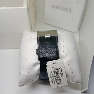 Orologio Diesel Quadrato Nero Argento