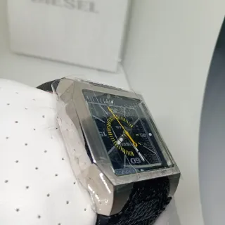 Orologio Diesel Quadrato Nero Argento