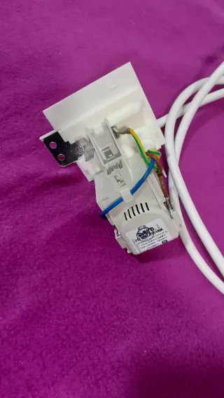 CABLE ALIMENTACIÓN LAVADORA WHIRLPOOL BIWMWG71284E