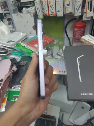 Samsung Galaxy S25 128GB Gris