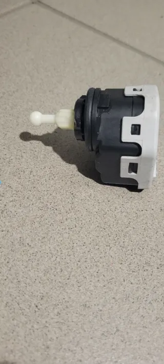 Motorino Regolazione Fanale Lancia Ypsilon