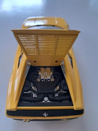 Maqueta Ferrari 348 1989 1:24