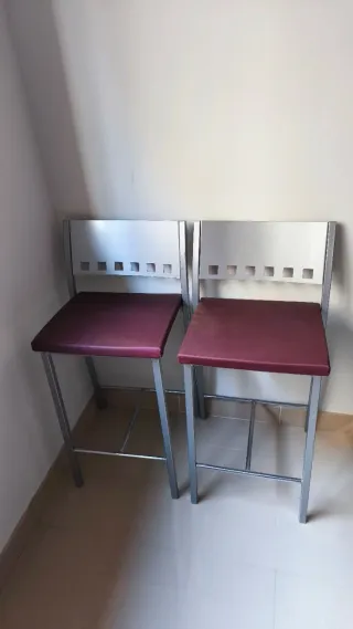 2 Sillas Altas Tipo Tamborete