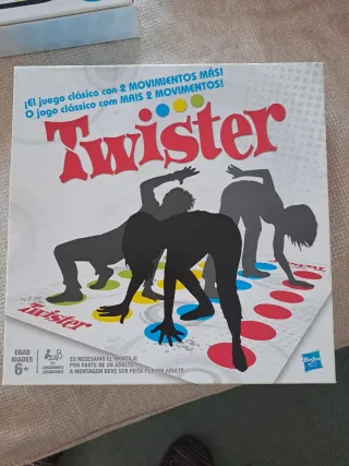 Lote 3 juegos de mesa: Twister, Stop y Connecta 4