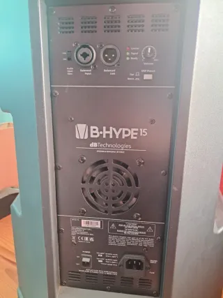 Pareja altavoces DB Technologies Hype 15