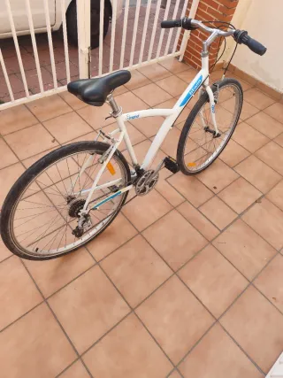 Bicicleta Btwin Blanca
