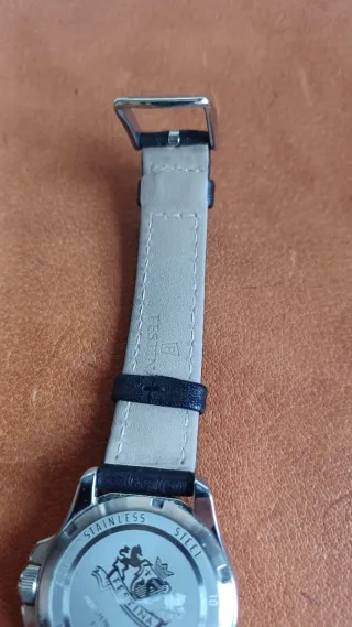 Reloj Festina Mujer Negro y Plateado