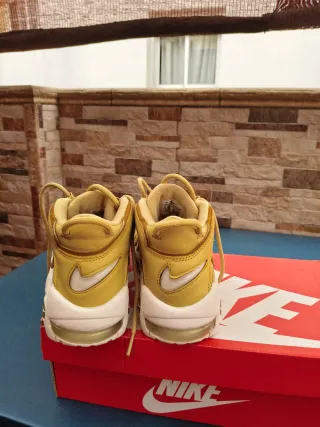 Nike Air More Uptempo Amarillas