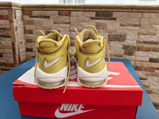 Nike Air More Uptempo Amarillas
