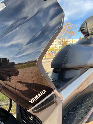 Yamaha Xmax 250R
