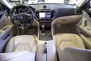 Maserati Ghibli   GT L4 330CV HybridGasolina RWD
