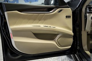 Maserati Ghibli   GT L4 330CV HybridGasolina RWD