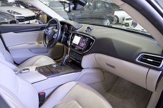 Maserati Ghibli   GT L4 330CV HybridGasolina RWD