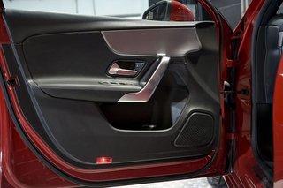 Mercedes Clase A MERCEDES-BENZ  A 180 d