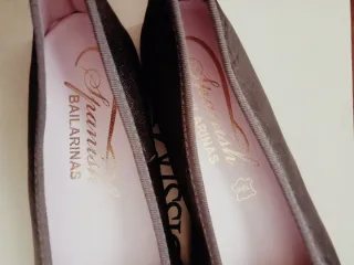 Bailarinas color bronze con flor,38