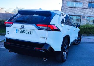 Toyota RAV4 4x4 300PH Hibrido Enchúfable 2022
