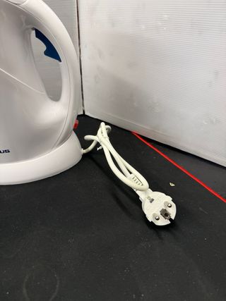 Hervidor de agua Taurus Loiza 1.7L