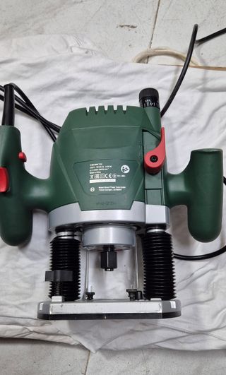 Fresadora Bosch POF 1400 ACE
