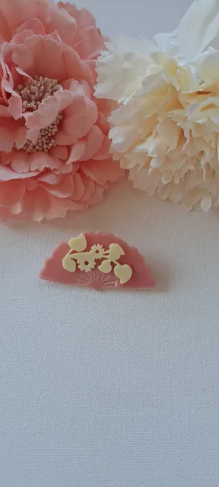 Set pendientes y broche flamenca rosa y beig