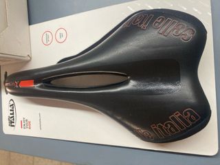 Sillín Selle Italia C-Cross (nuevo) Negro/Rojo