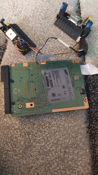 Placa Base Samsung 32 J4000AE Funciona