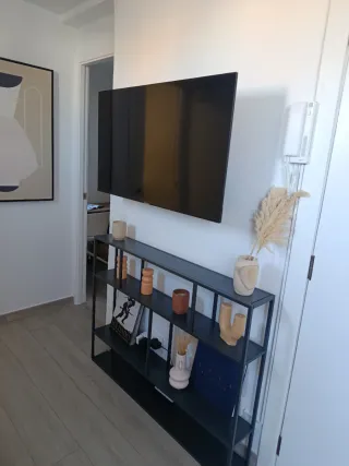 MONTAJE DE MOBILIARIO Y SERVICIO DE MANITAS