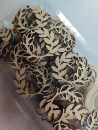 Colgantes Madera Coronas Laurel