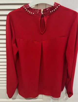 Camisa Blusa roja fina S/M encaje perlas elegante