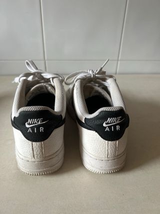 Nike Air Force 1 Deportivas Blancas y Negras