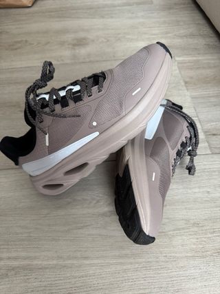 Zapatillas Zara Talla 38 Beige/Negro