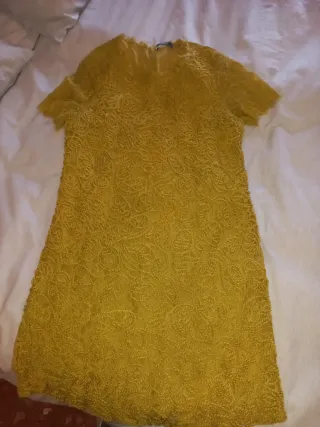 Vestido juvenil color mostaza