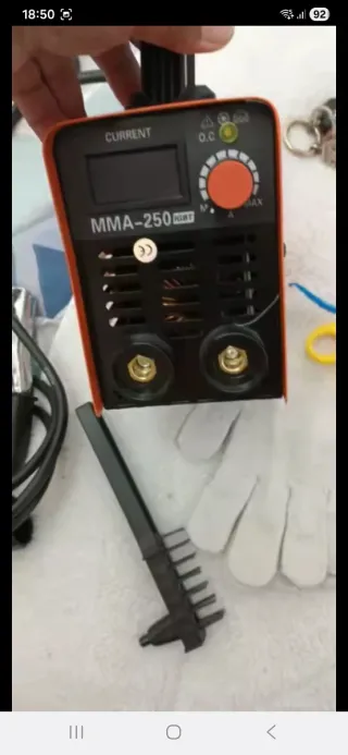 Soldadora MMA 250A sin usar