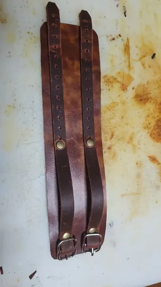 Muñequeras /Pulseras de cuero artesanales