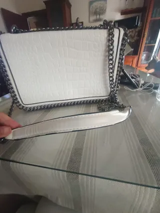 Bolso blanco efecto piel cocodrilo