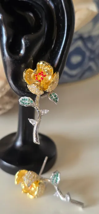 Maravillosos pendientes joya de autor