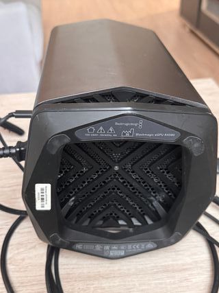 Blackmagic eGPU Radeon Pro 580 Gris