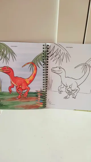 Libro de colorear de dinosaurios