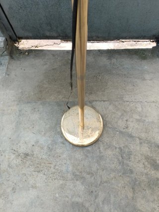 Lámpara de Pie Vintage Dorada Giratoria.