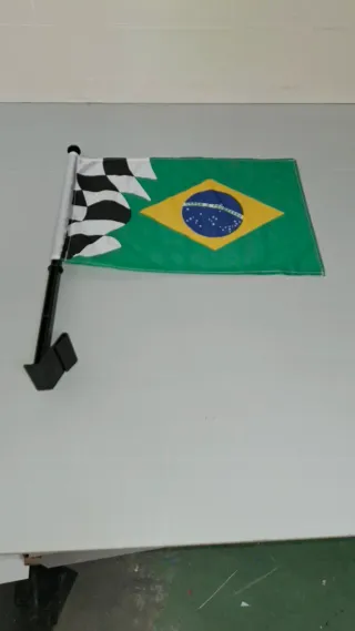 Banderas para coche fabricado en España LOTE 100